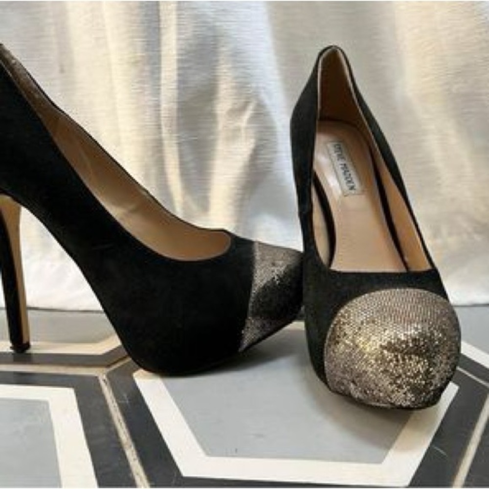 High heels - Picture 2 of 2